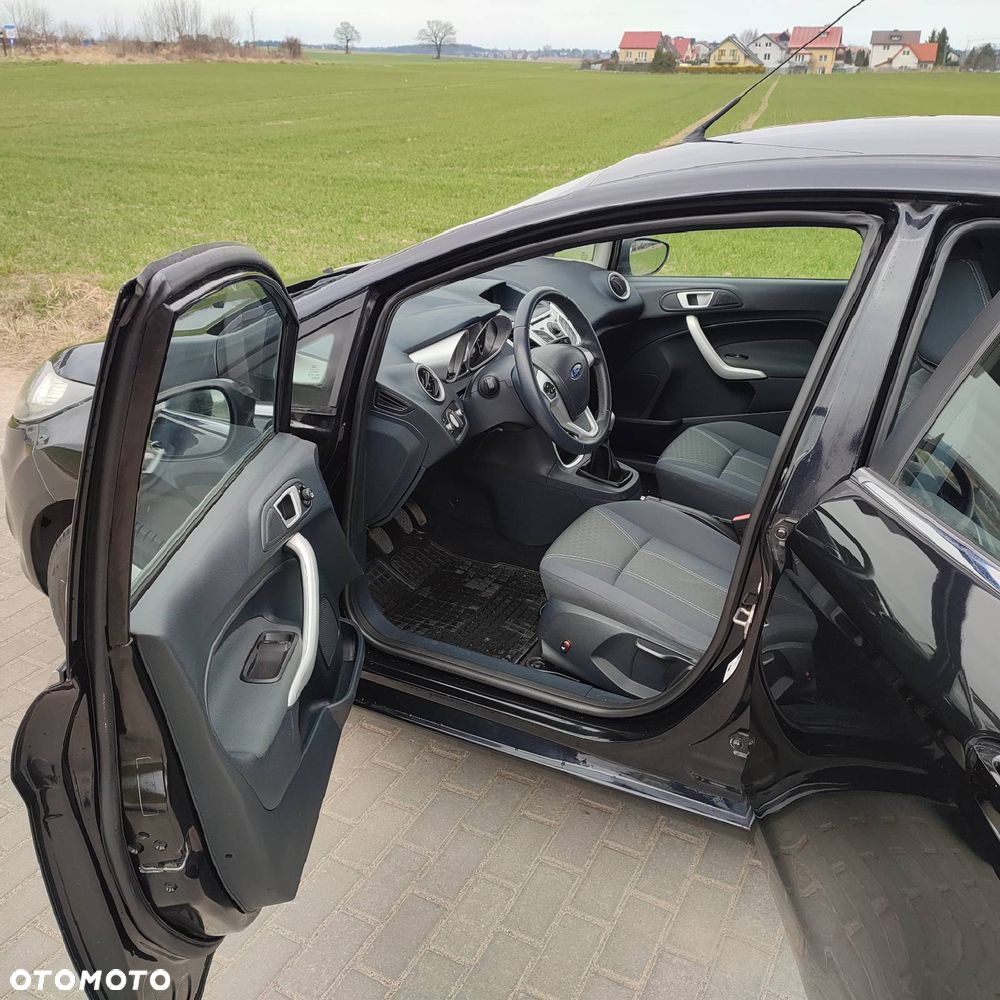 Ford Fiesta 1.25 Titanium X - 6