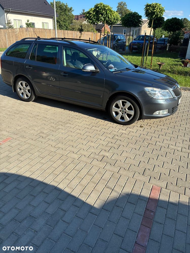 Skoda Octavia 2.0 TDI Elegance DSG - 10