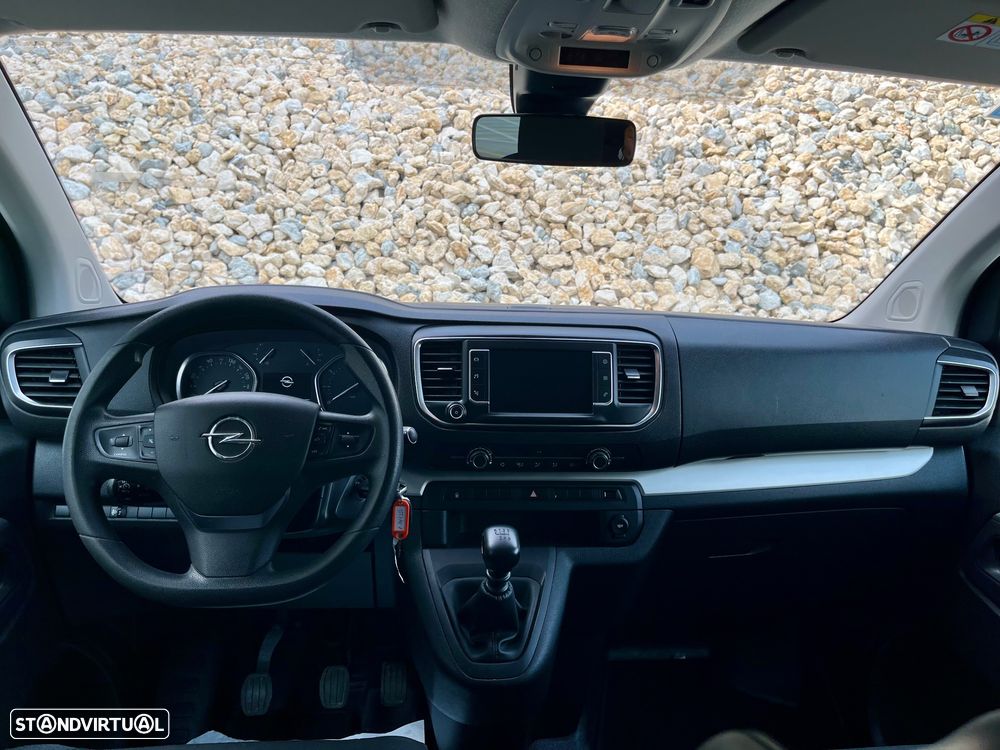 Opel Vivaro 2.0 CDTI 6 lugares Versão Longa - 24