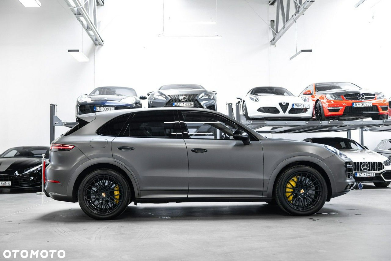 Porsche Cayenne Turbo - 7