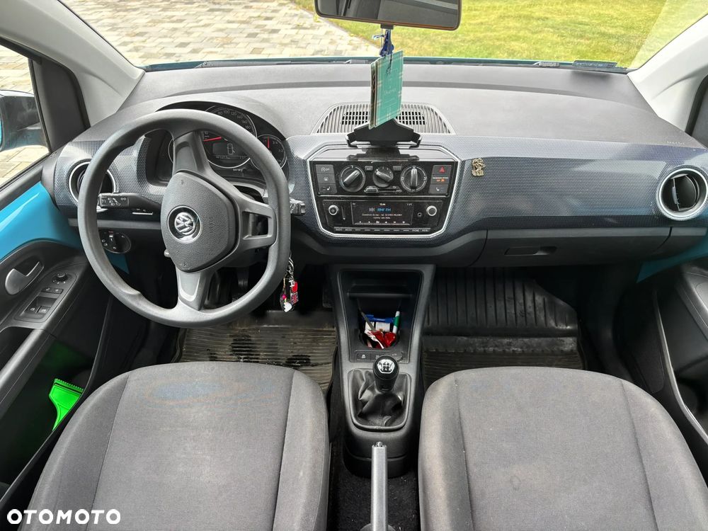 Volkswagen up! R-Line - 17