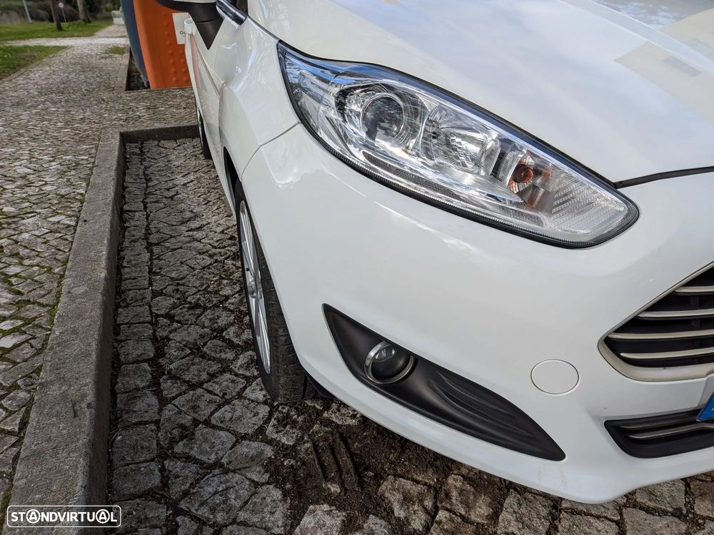 Ford Fiesta 1.0 T EcoBoost Titanium - 11