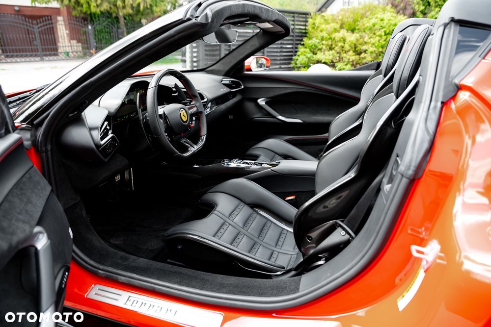 Ferrari 296 GTS - 28