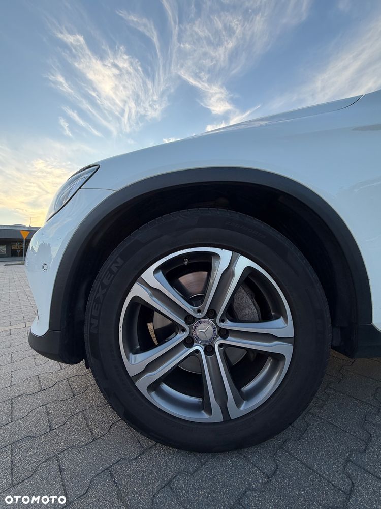 Mercedes-Benz GLC - 36
