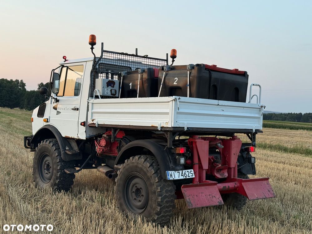 Mercedes-Benz Unimog 424 - 9