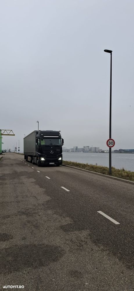 Mercedes-Benz Actros - 6