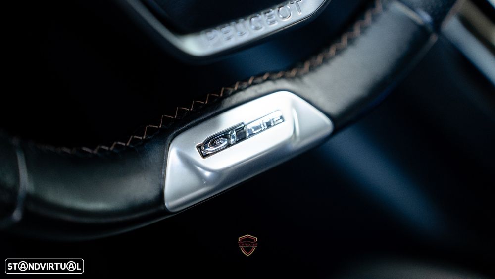 Peugeot 5008 1.5 BlueHDi GT EAT8 - 26