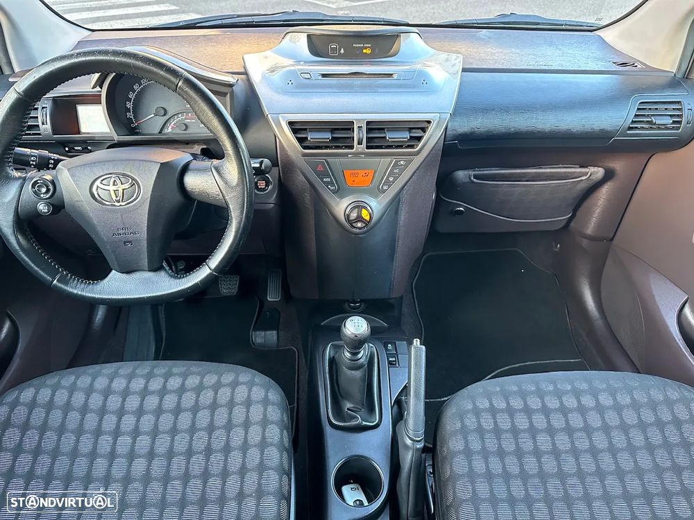 Toyota iQ 1.4 D-4D - 4