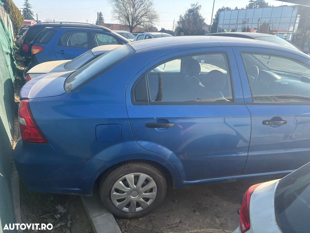 Dezmembrez Chevrolet Aveo - 7