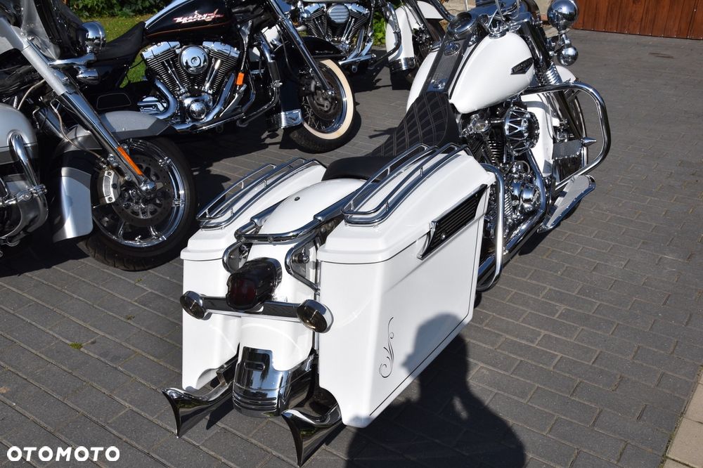 Harley-Davidson Touring Road King - 16