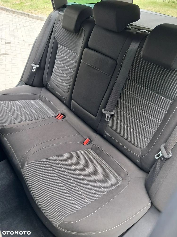 Opel Insignia - 16