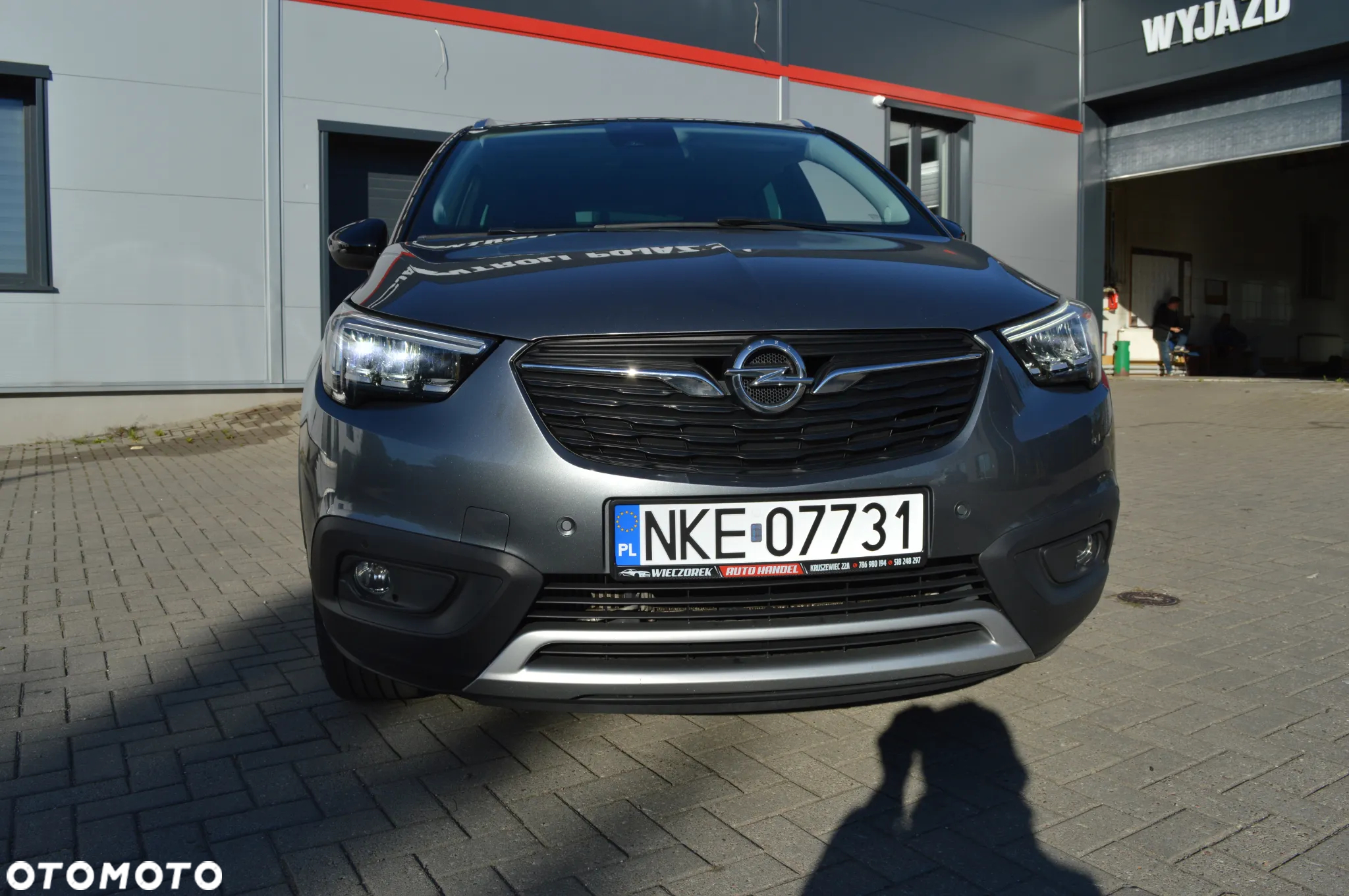 Opel Crossland X 1.2 T Design Line S&S - 15