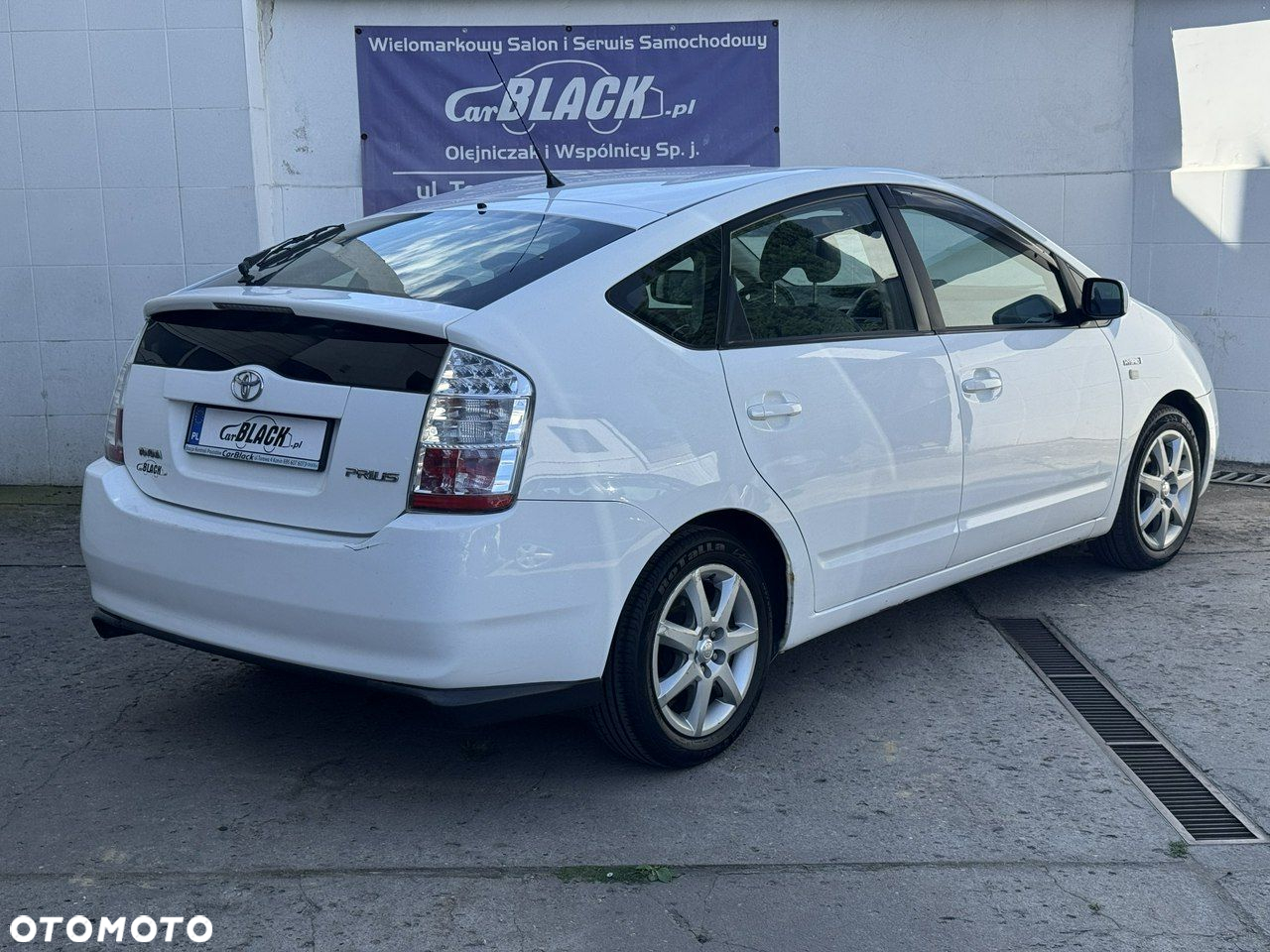 Toyota Prius - 15