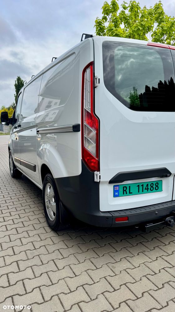 Ford Transit Custom L2H2 średni  xenon kamera idealny 2.0 TDCI blaszak krótki L1H2 VAT FV faktura 23% 3 miejsca / osobowy blaszak podwójne drzwi z obu stron - 21