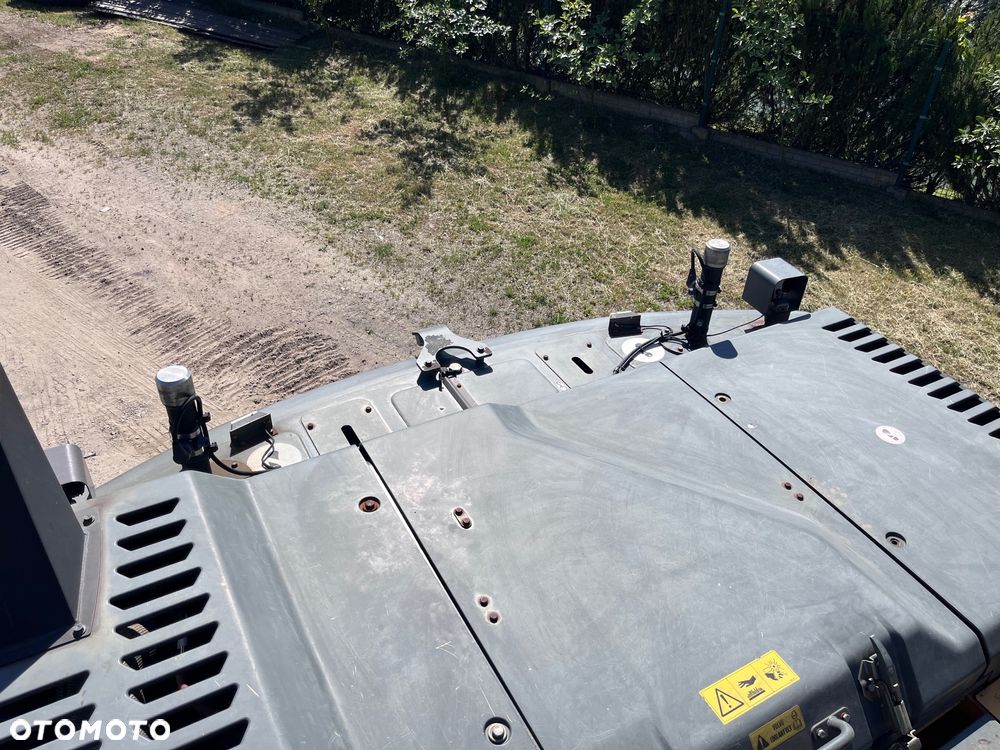 Volvo EC250EL - 22