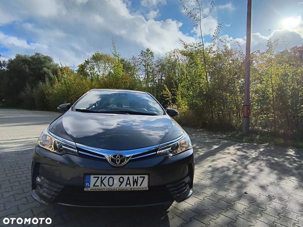 Toyota Corolla - 16