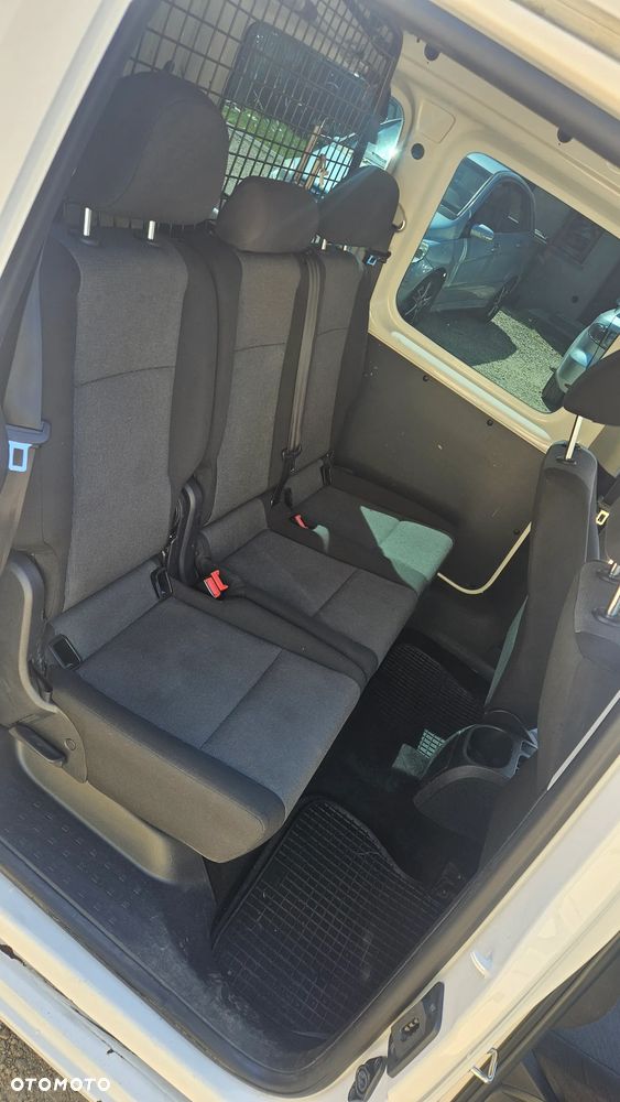 Volkswagen Caddy Mixt - 14