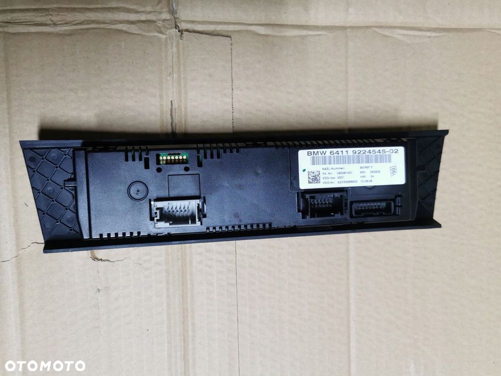 Panel klimatyzacji BMW E90 E91 Lift karbon 9224545 - 2
