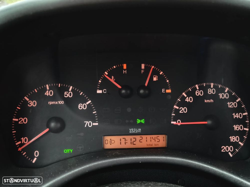 Fiat Punto 1.2 16V ELX - 13