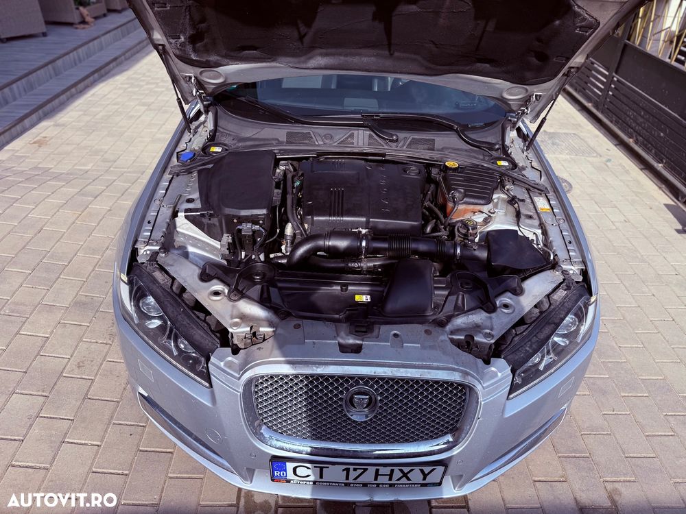 Jaguar XF 2.2D Luxury - 15