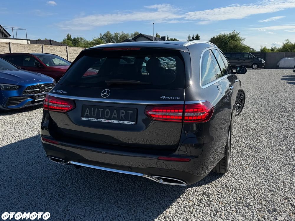 Mercedes-Benz Klasa E 300 de PHEV 4-Matic AMG 9G-Tronic - 16
