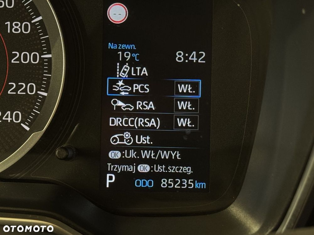 Toyota Corolla - 22