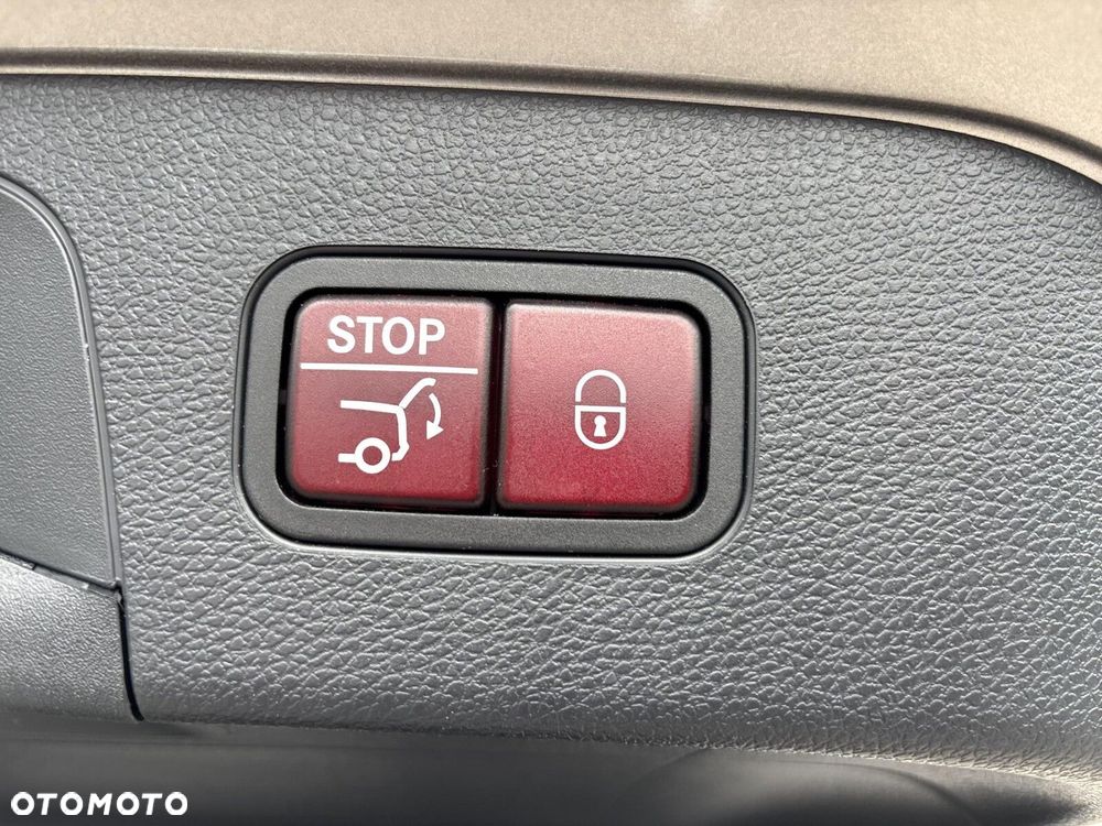 Mercedes-Benz EQC - 27