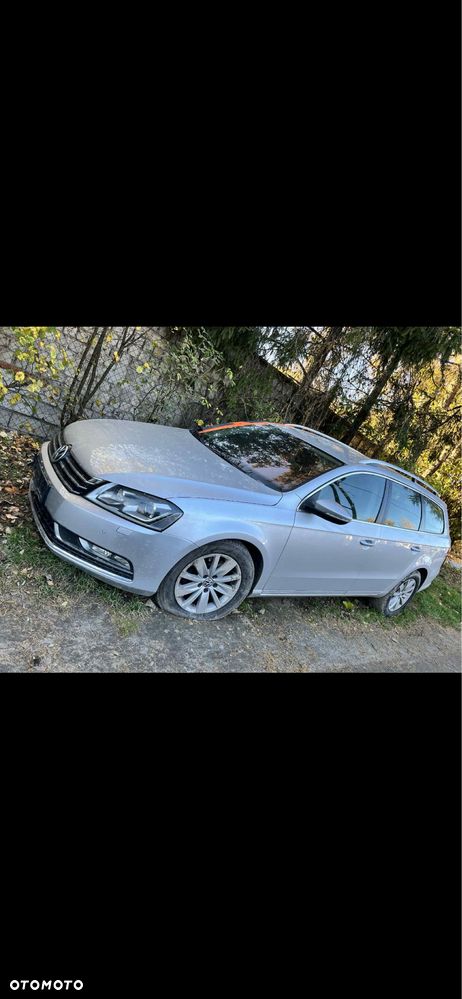 Volkswagen Passat - 1