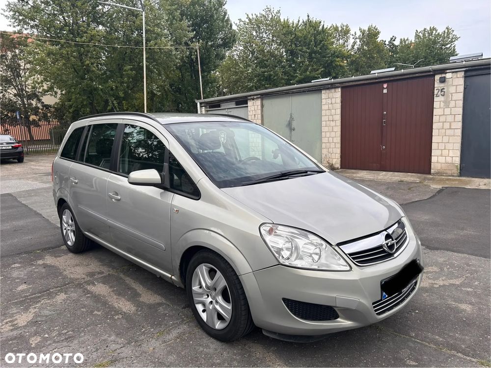 Opel Zafira - 11
