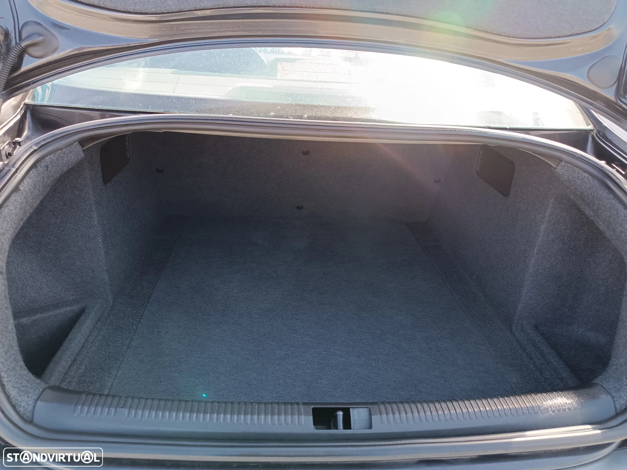 Audi A4 2.0 TDI exclusive - 25