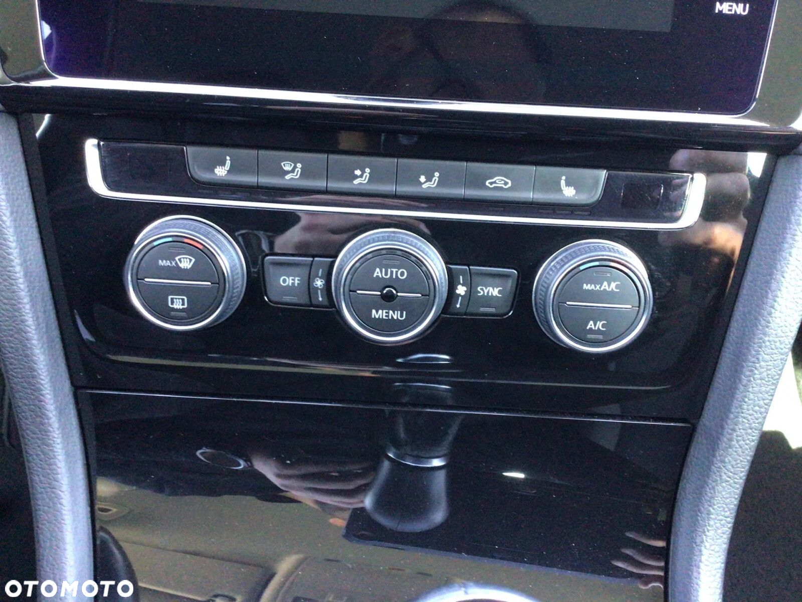 Volkswagen Golf - 16