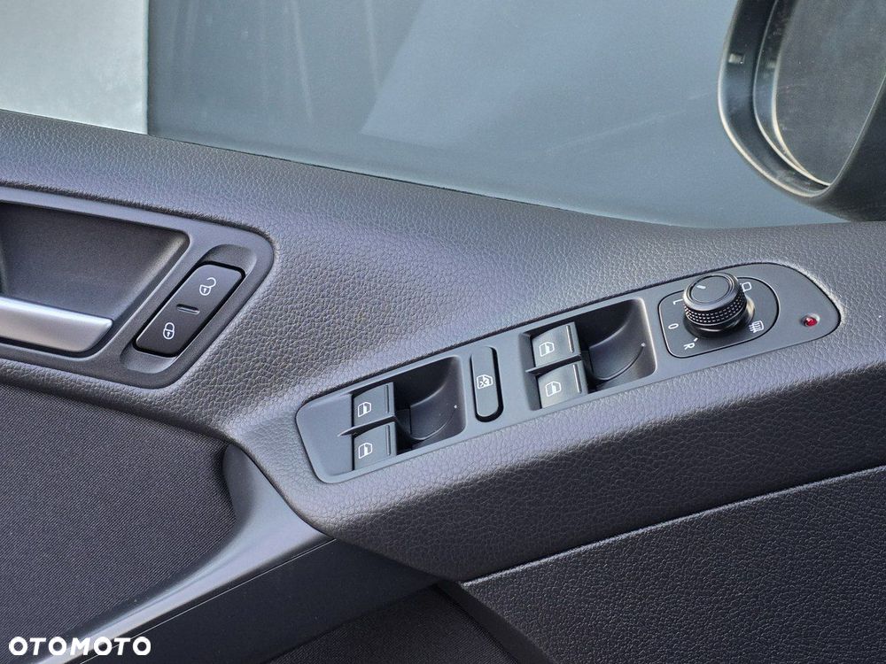 Volkswagen Tiguan - 22