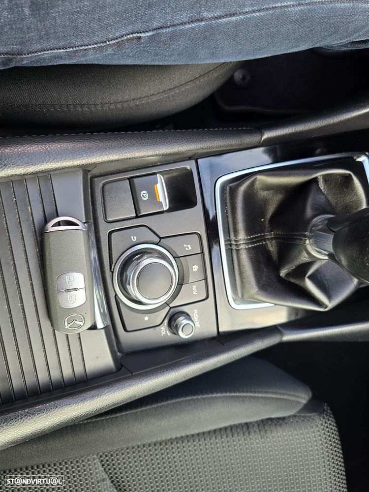 Mazda 3 Hatchback 1.5 Sky-G Evolve Navi - 19