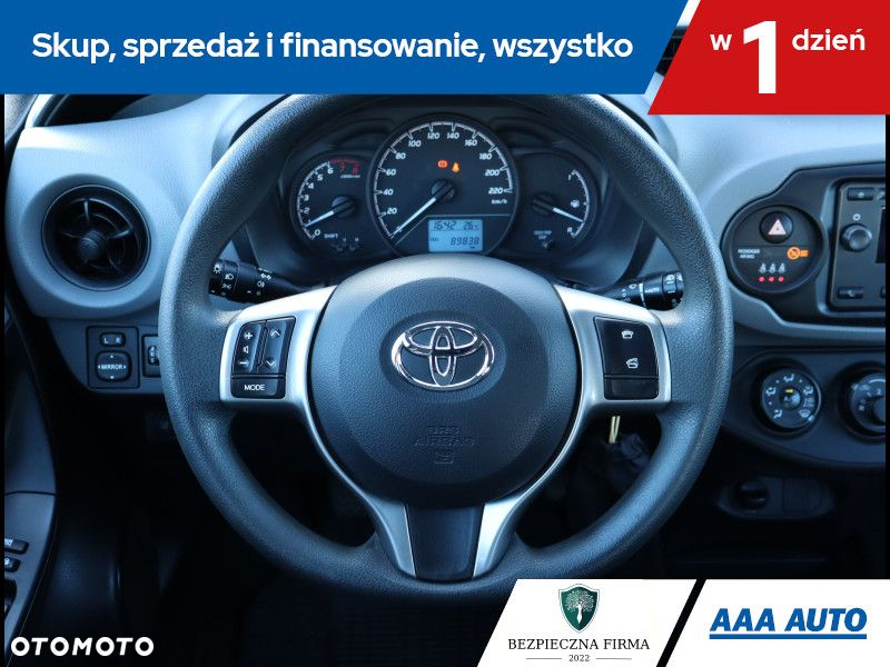 Toyota Yaris - 17