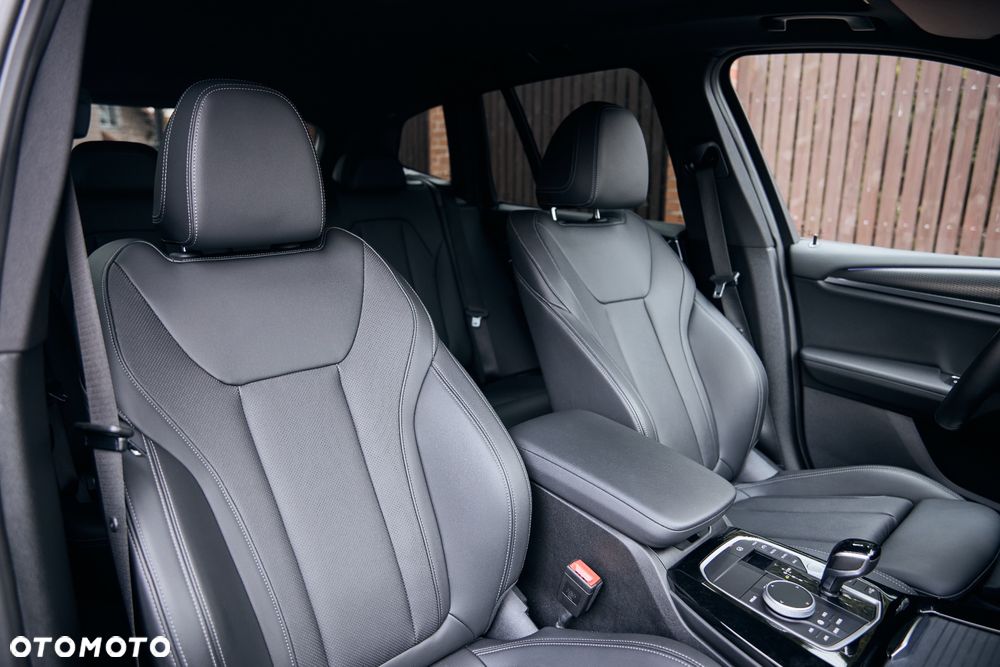 BMW X3 - 16