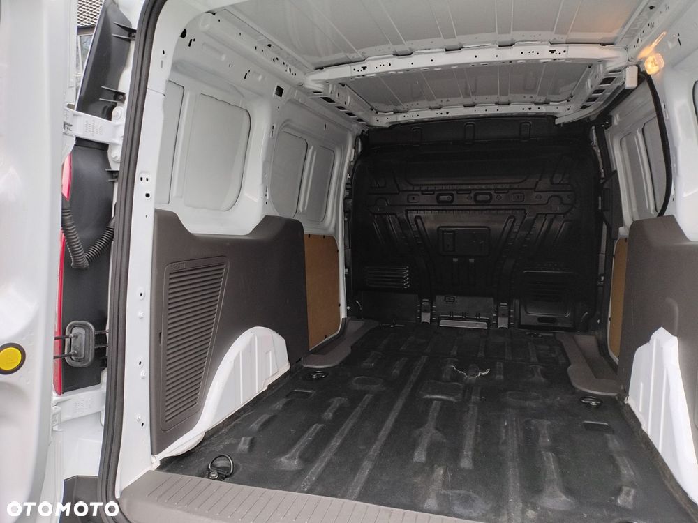 Ford Transit Connect - 11
