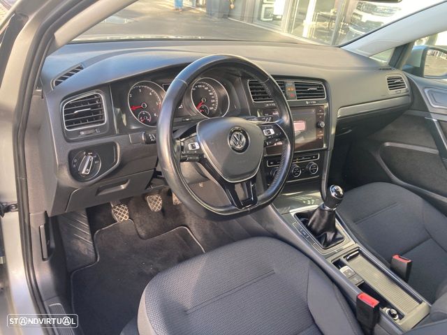 VW Golf Variant 1.6 TDi Trendline - 12