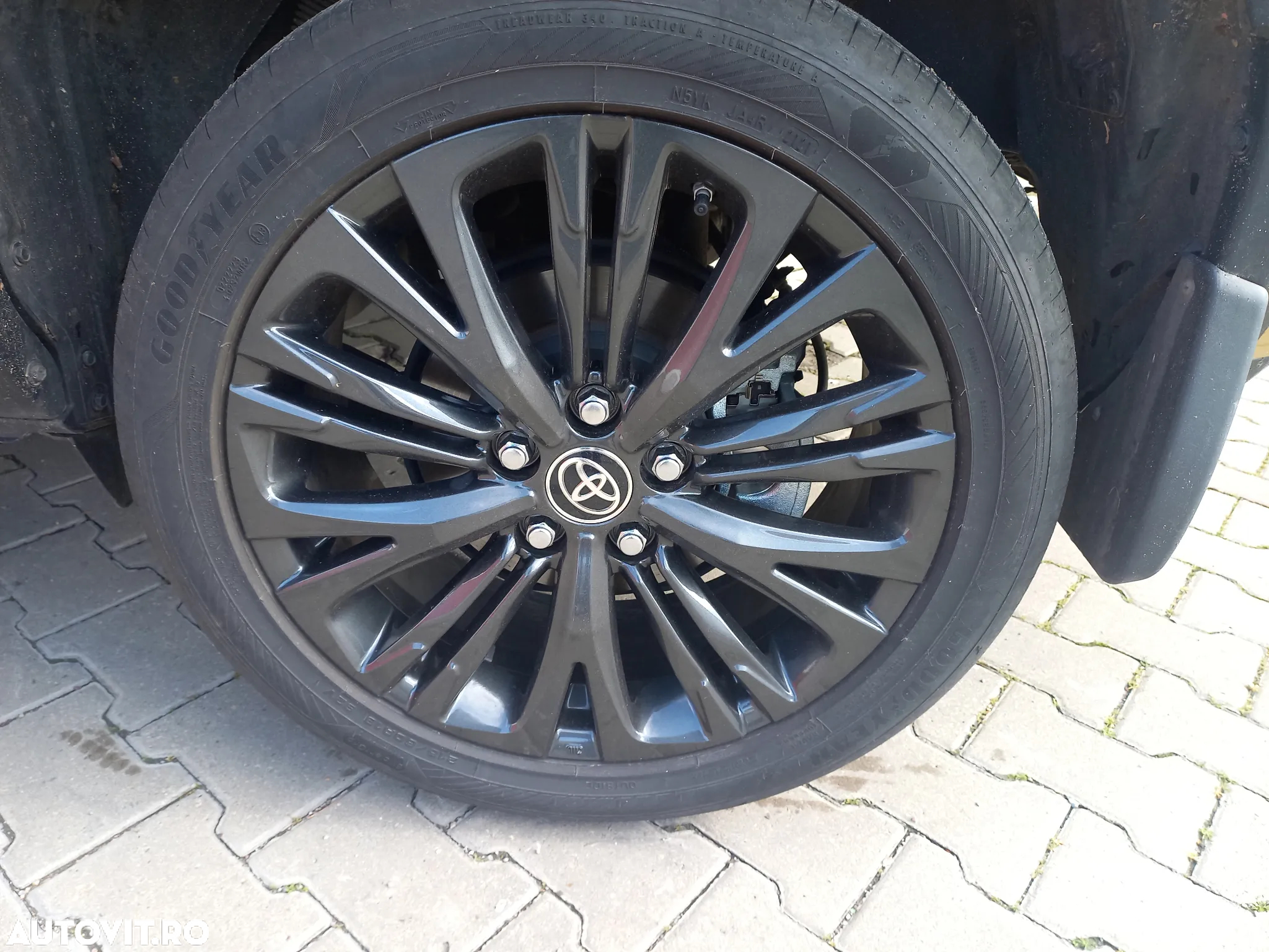 Toyota Yaris Cross 1.5 VVT-i HSD 4x4 Exclusive Adventure - 35