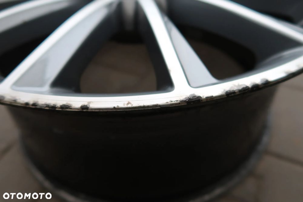 340 Felga Aluminiowa Mercedes A2224010400 8,5x20et38 - 2