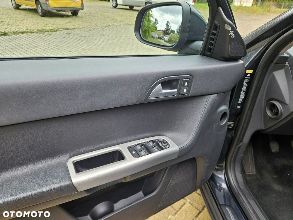 Volvo V50 - 11