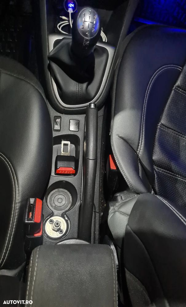 Renault Clio 1.2 16V Expression - 28