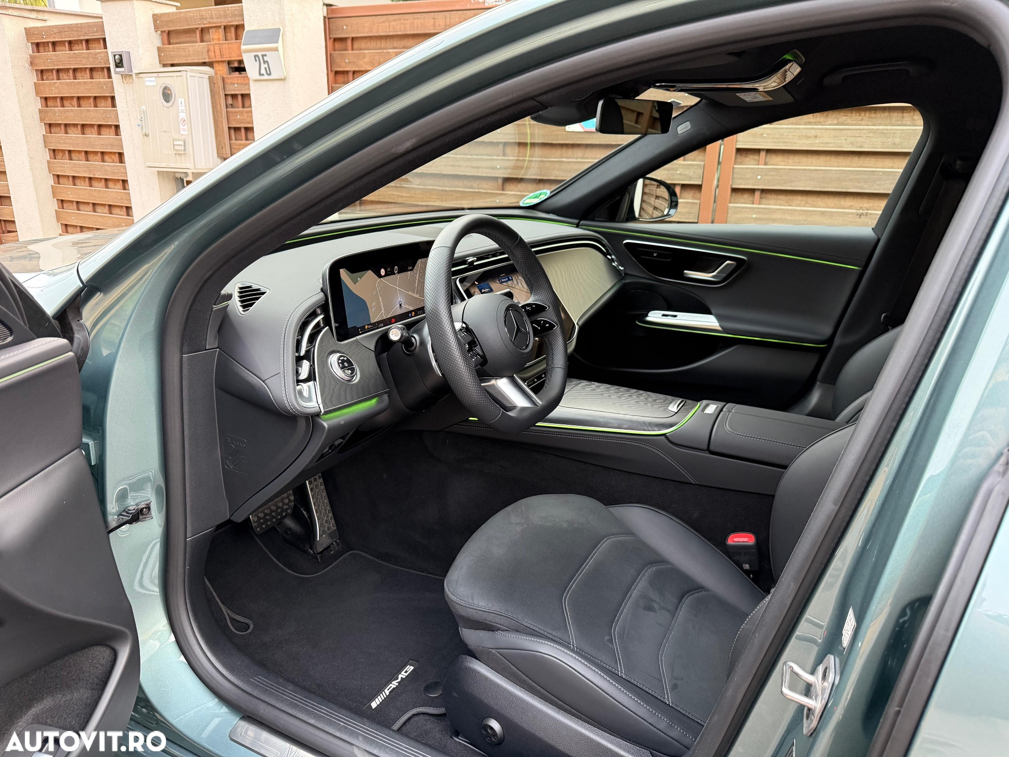 Mercedes-Benz E 200 T 9G-TRONIC Edition AMG Line - 24