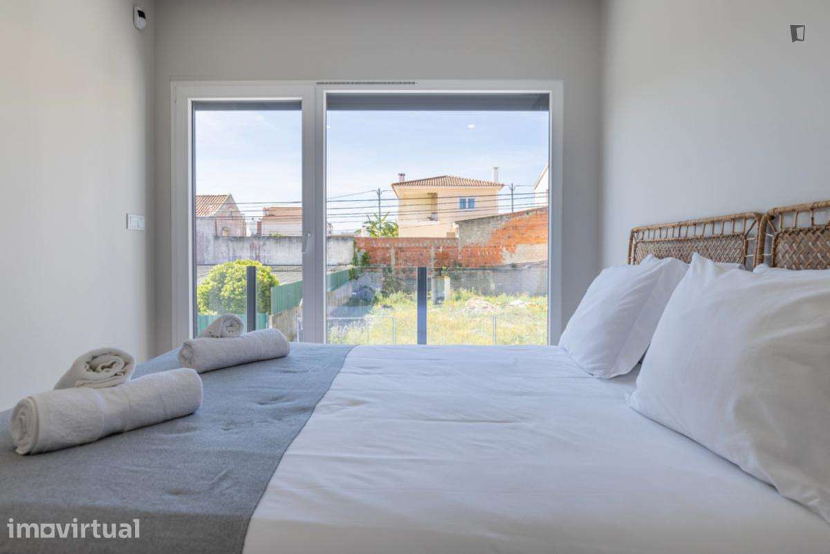 Casa com 3 quartos - localizado em Charneca da Caparica Lisbon - Grande imagem: 3/60