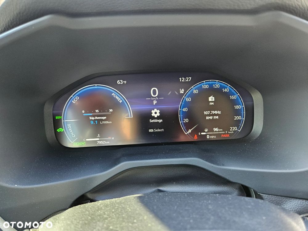 Toyota RAV4 2.5 Hybrid Black Edition by JBL 4x4 - 33