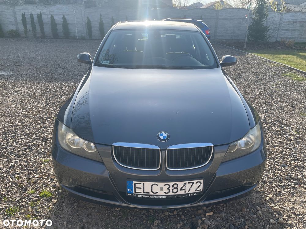 BMW Seria 3 318i Edition Exclusive - 1