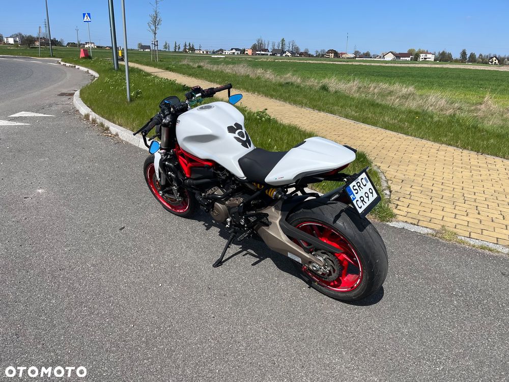 Ducati Monster - 13