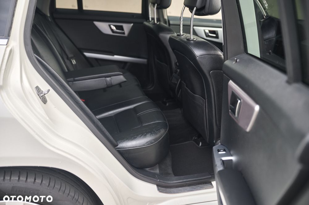 Mercedes-Benz GLK 220 CDI DPF BlueEFFICIENCY 7G-TRONIC - 29