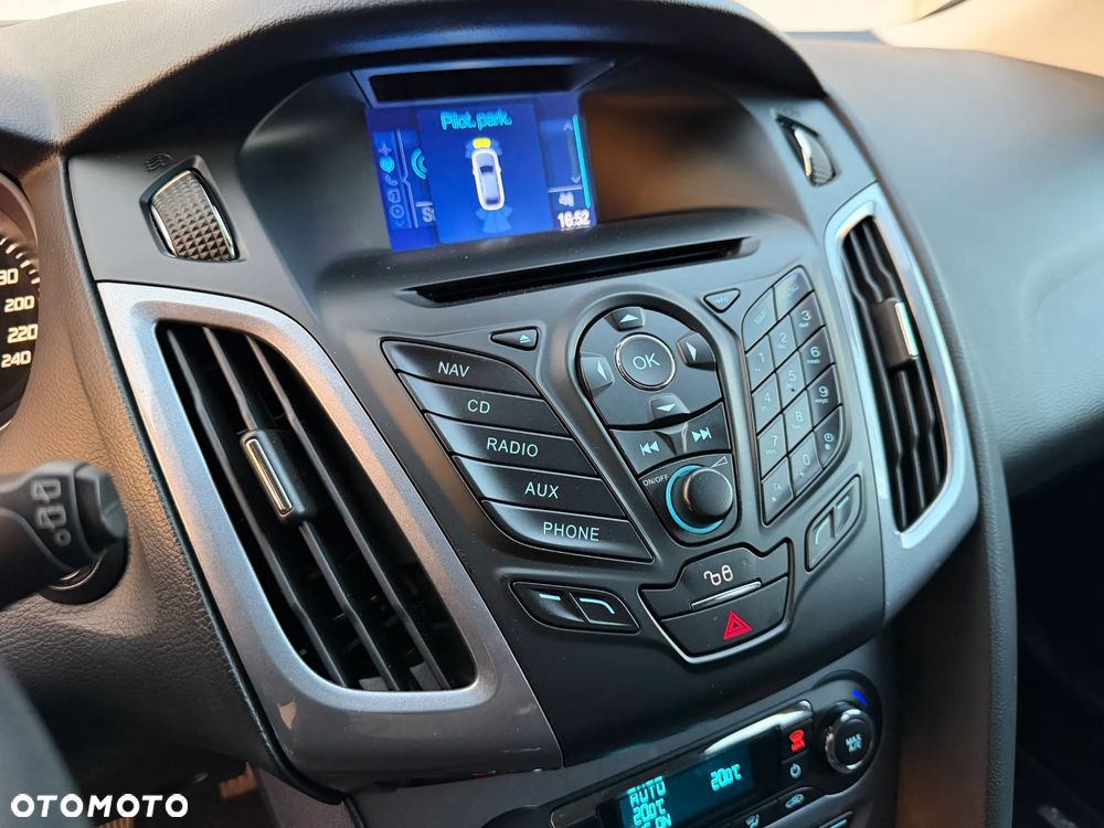 Ford Focus 1.0 EcoBoost STart-Stopp-System TITANIUM - 27