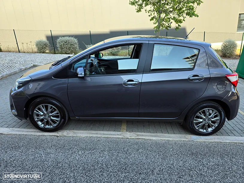 Toyota Yaris 1.0 VVT-i Comfort +PS Style +P.Techno - 3