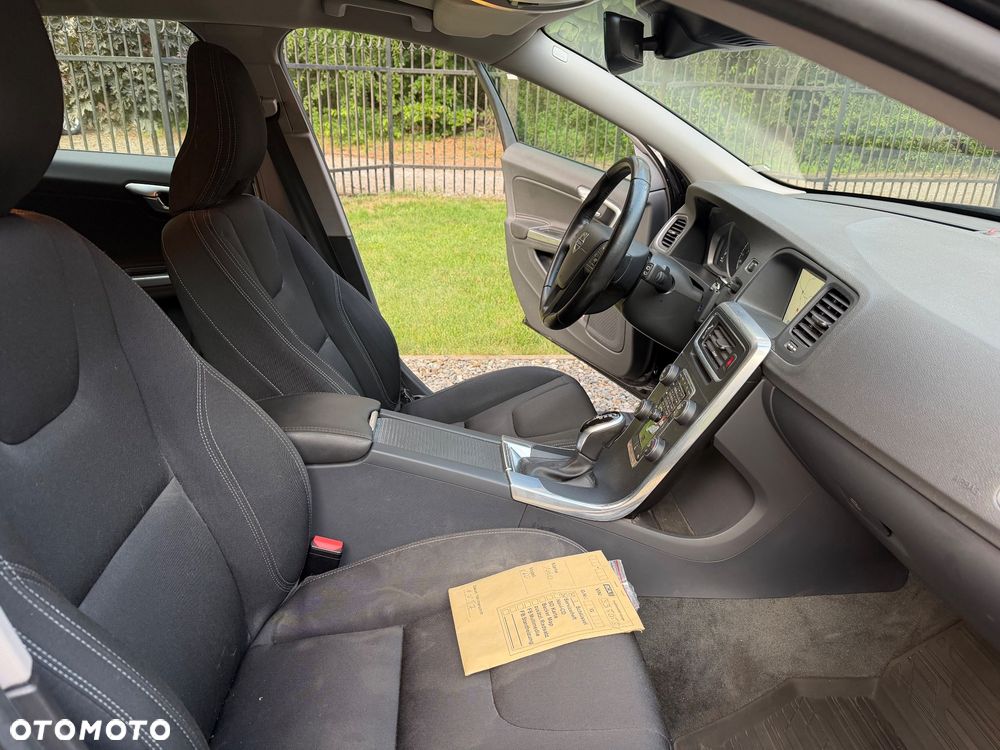 Volvo V60 D3 Geartronic Linje Business - 21